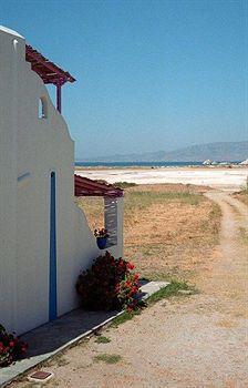 מיקרי ויגלה Lianos Studios מראה חיצוני תמונה