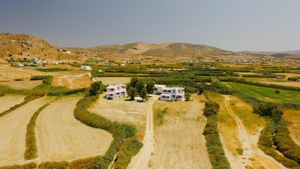 מיקרי ויגלה Lianos Studios מראה חיצוני תמונה